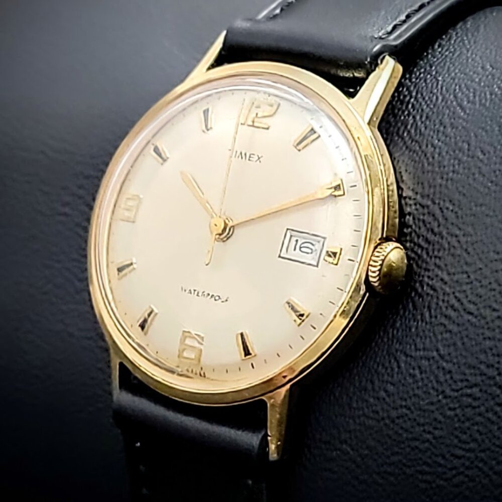 Vintage 1970s Timex Marlin Date Watch – Gold Tone, Manual Wind - Picture 2 of 6
